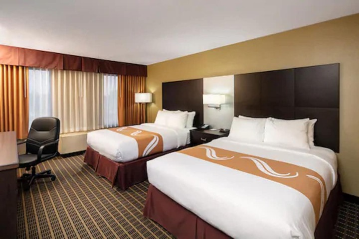Room 42 of 60
