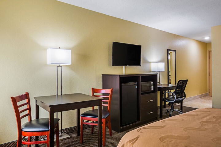 Room 19 of 34