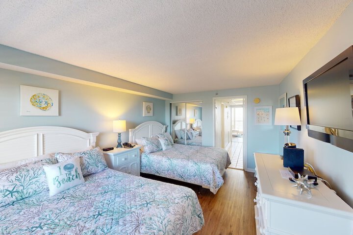 Litchfield Beach & Golf Resort