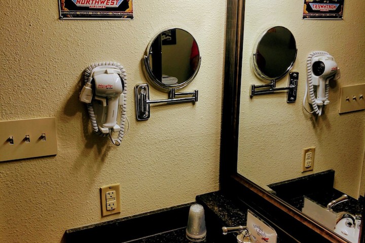 Room 41 of 49