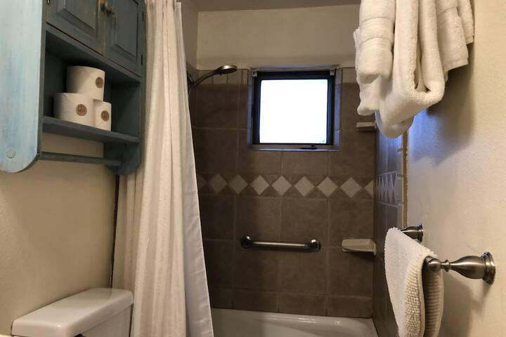 Room 31 of 80