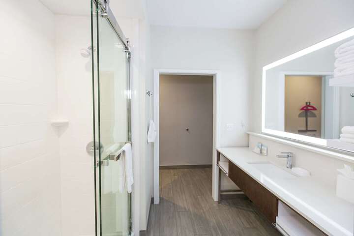 Room 42 of 59