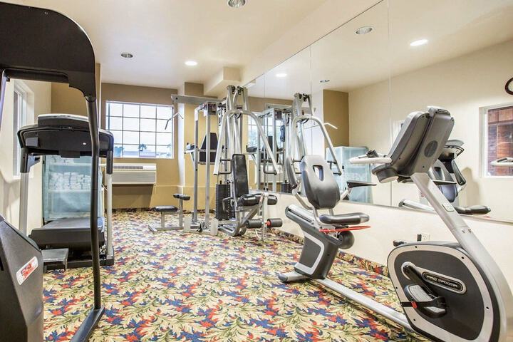 Comfort Inn & Suites Salinas City Center Area