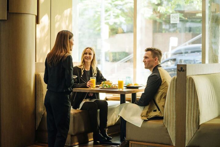 Breakfast/Coffee Service 109 of 147
