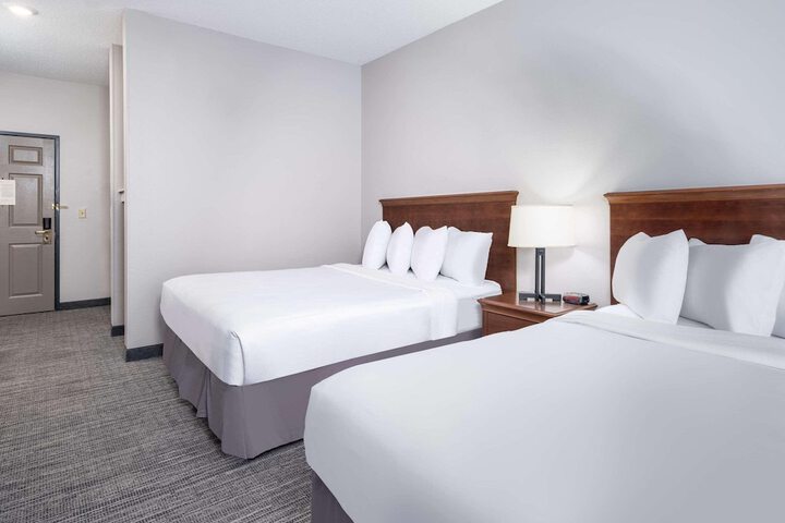 Country Inn & Suites by Radisson Maumee - Toledo