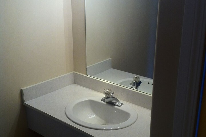 Room 9 of 20