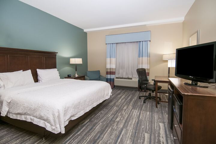 Hampton Inn & Suites Baton Rouge / Port Allen