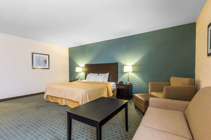 Room 16 of 30