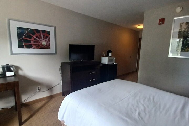 Room 12 of 34