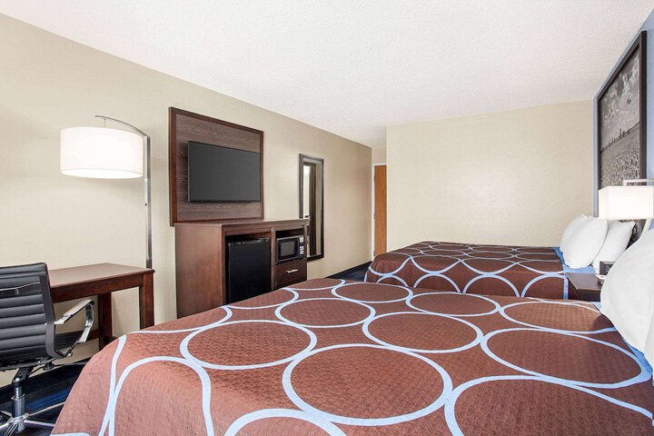 Room 15 of 29
