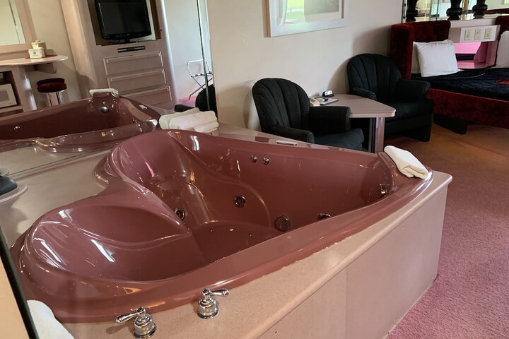 Hot Tub 54 of 55