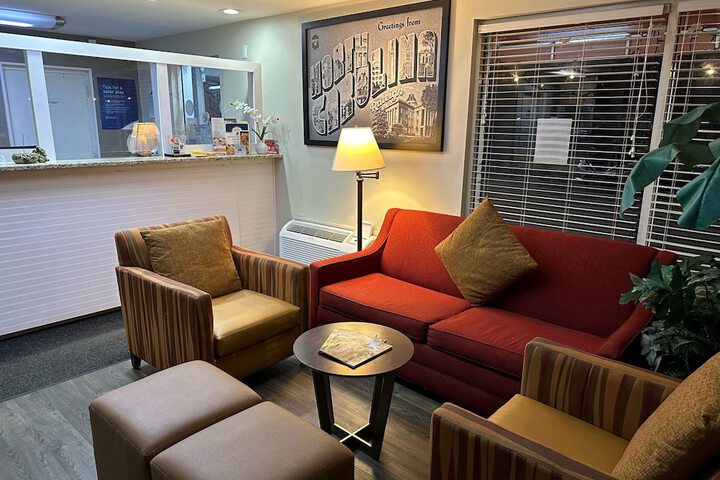 Hotel Interior 10 of 29