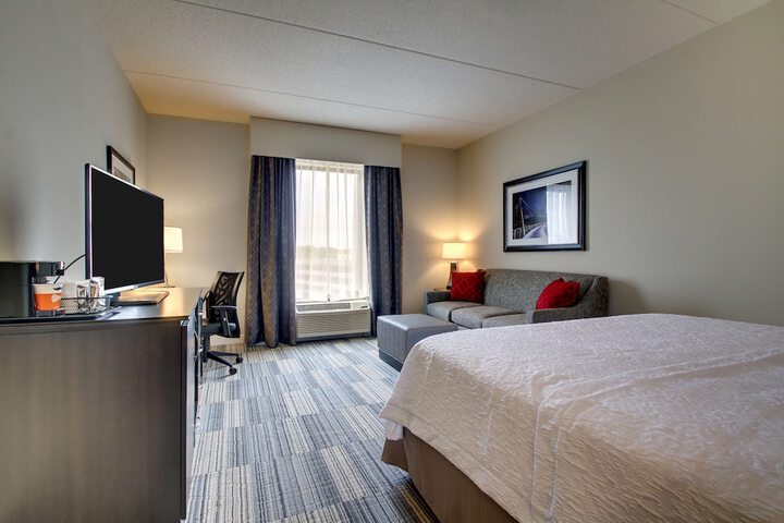 Room 46 of 69