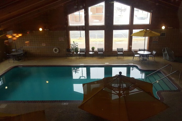 Pool 5 of 32