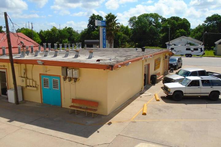Town House Motel