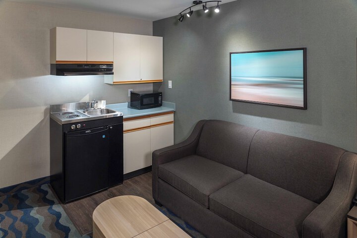 Room 20 of 60