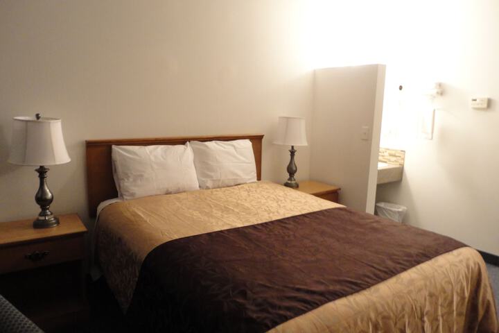Room 20 of 35