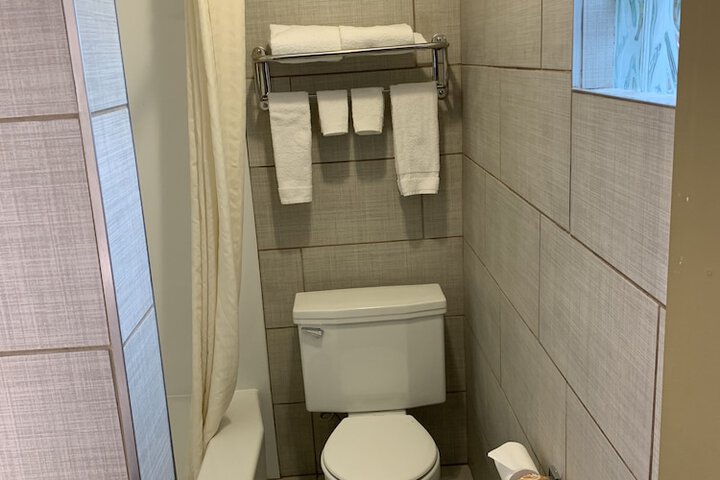 Room 12 of 30