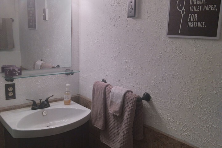 Room 18 of 42