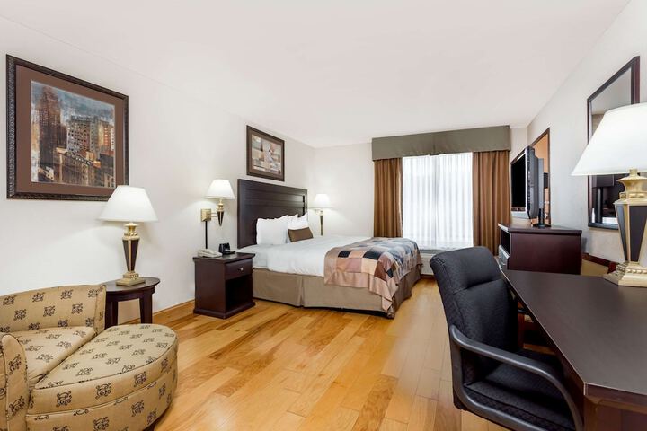 Room 35 of 42