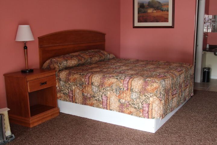 Room 11 of 23