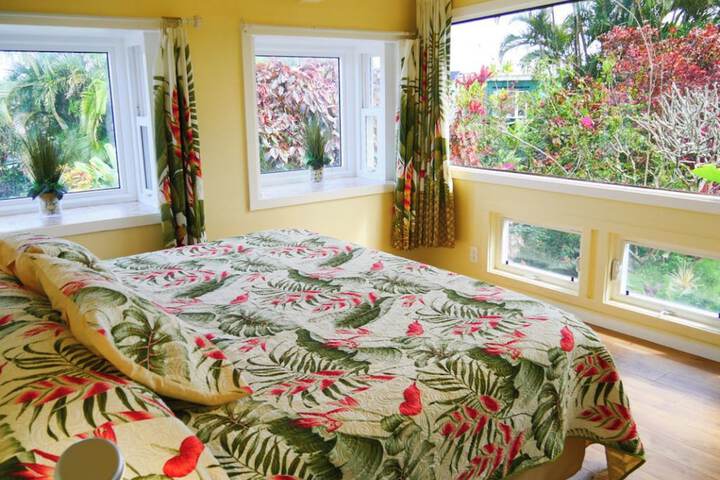 Hale Akua Garden Farm & Eco-Retreat
