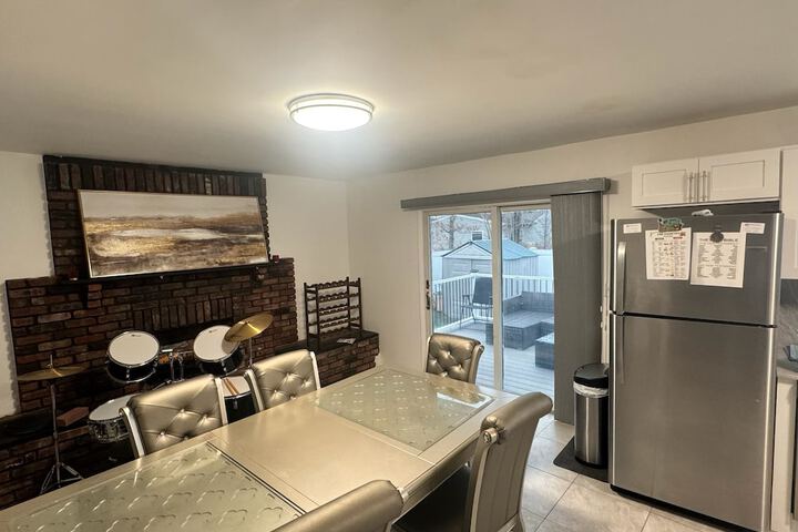 Spacious 3BR Family Home Near Everything
