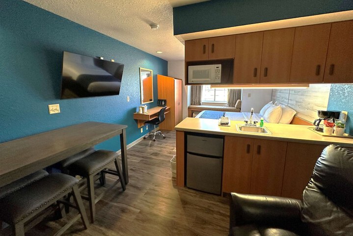 Room 12 of 34