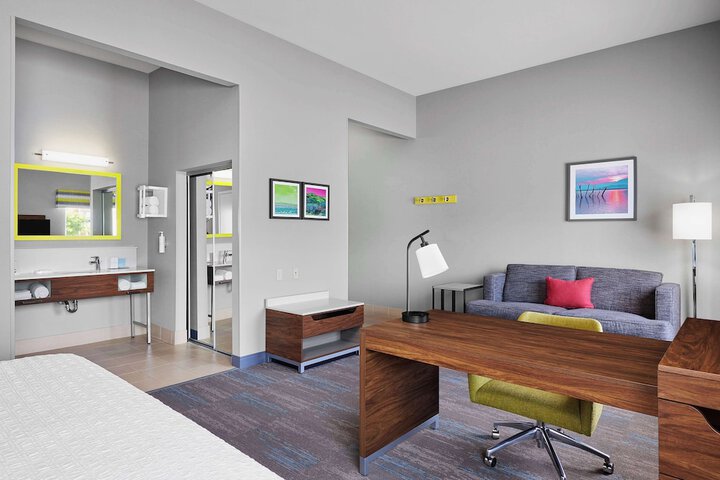 Room 19 of 48