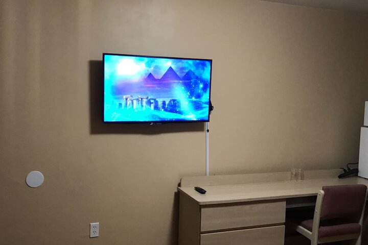 Room 16 of 33