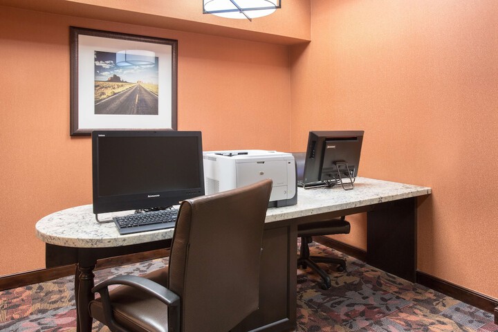 Business Center 23 of 23
