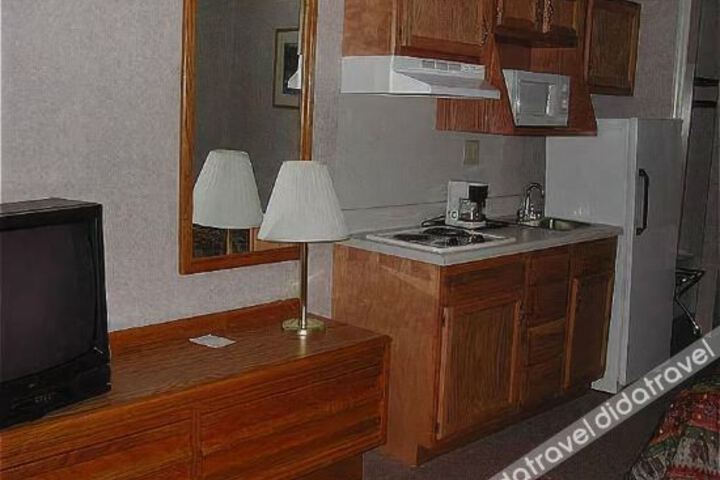 Super 8 Bristol