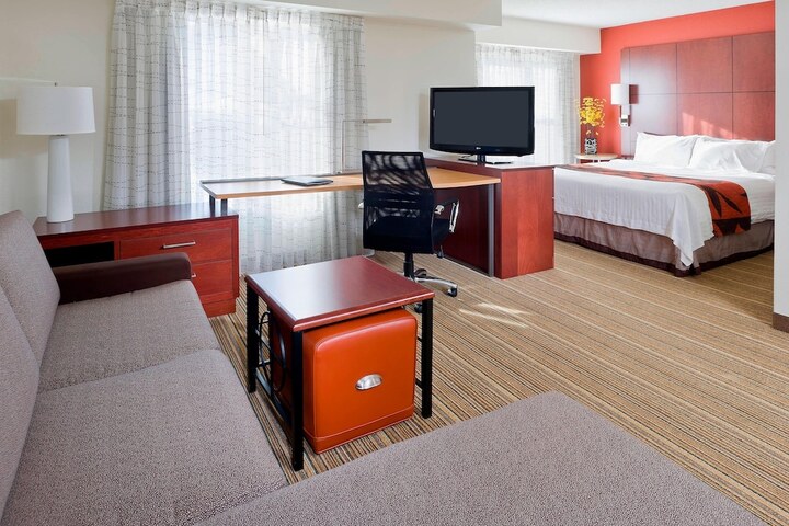 Room 14 of 22
