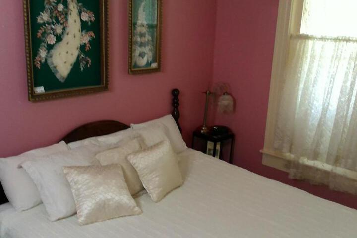 The Mays Place Bed and Breakfast