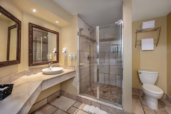 Hotel Brossard an Ascend Collection Hotel