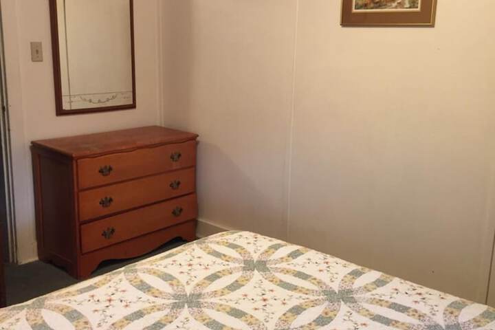 Room 27 of 56