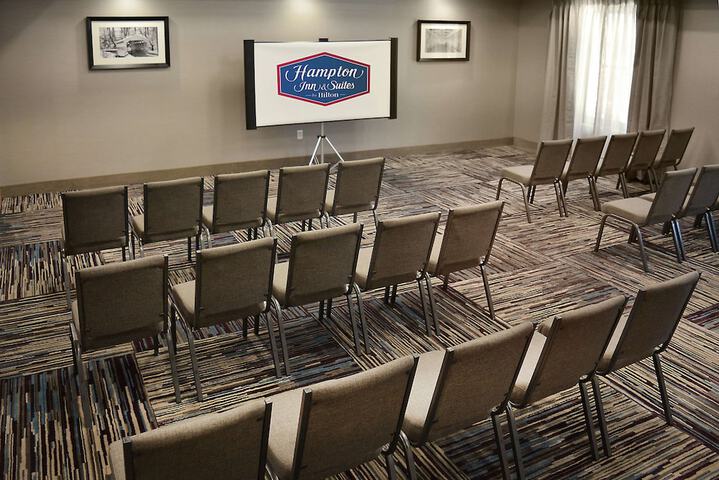 Hampton Inn & Suites Philadelphia / Media