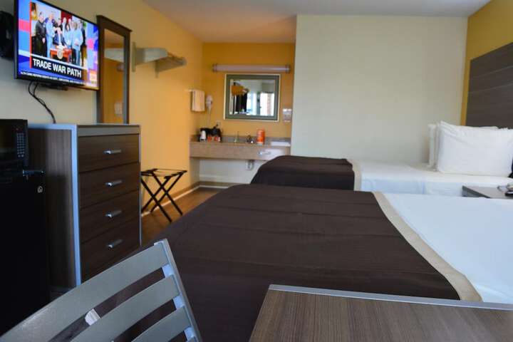 Room 14 of 49