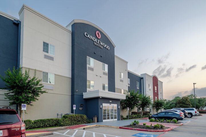 Candlewood Suites Deer Park TX by IHG