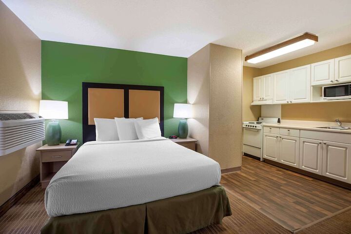 Room 22 of 27