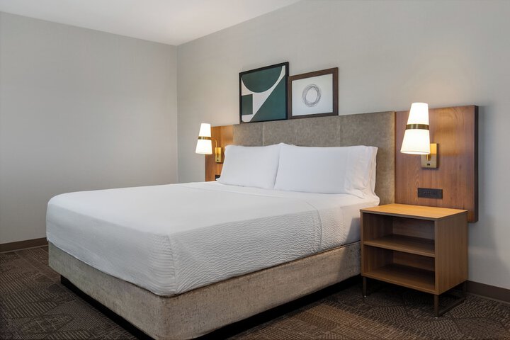 Staybridge Suites St. Catharines Conf Center by IHG