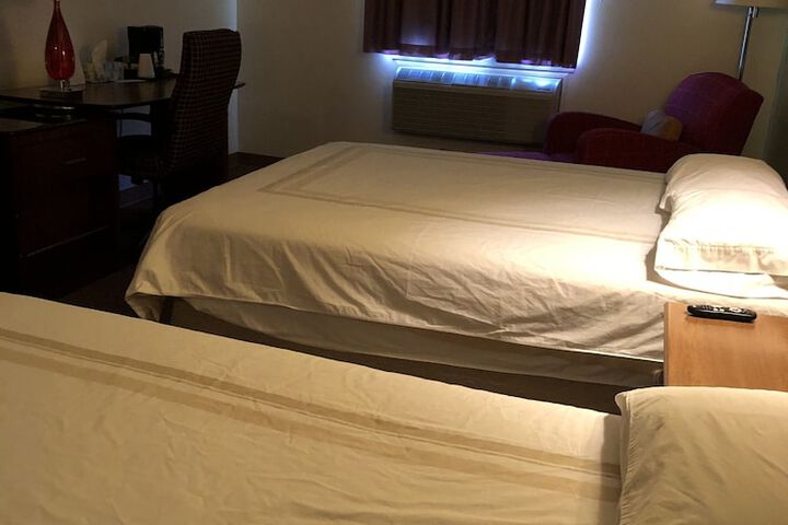 Room 11 of 37