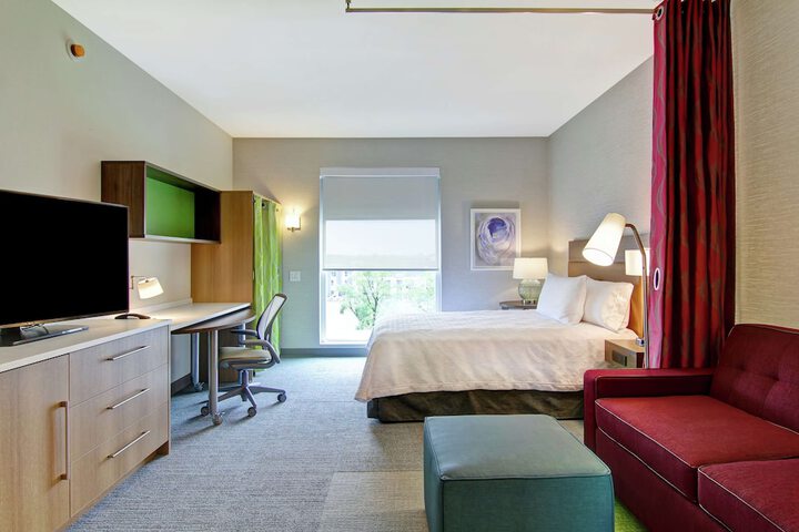 Room 33 of 62