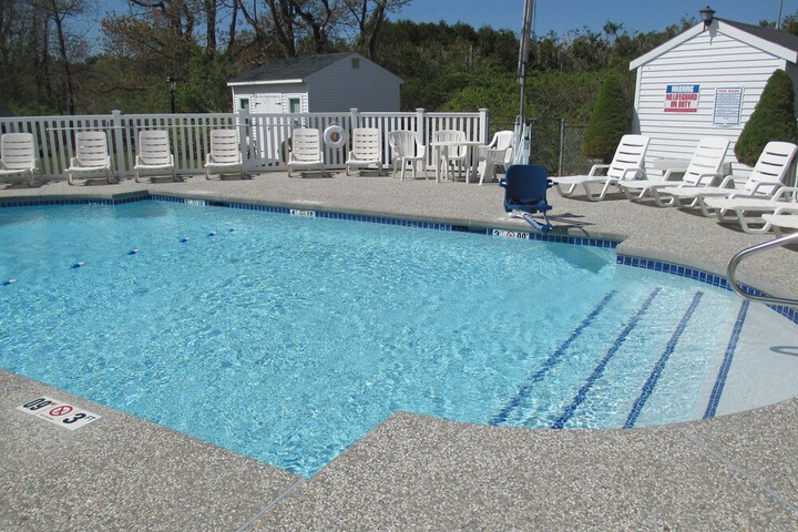 Long Beach Motor Inn