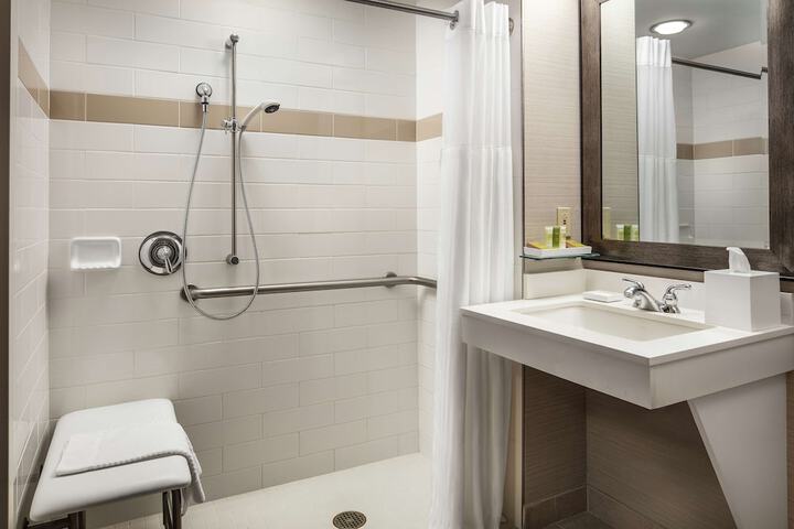 Hilton Boston Logan Airport