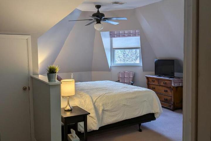 Ruby Manor Bed & Breakfast