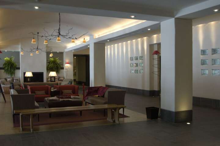 Hotel Interior 16 of 149