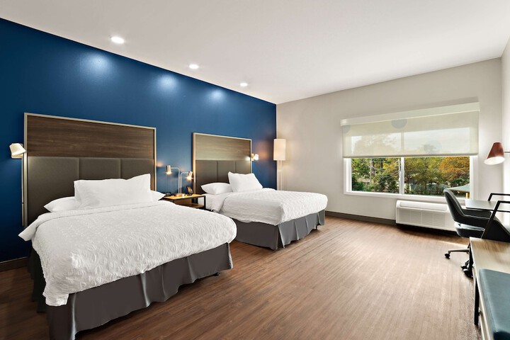 Room 25 of 41