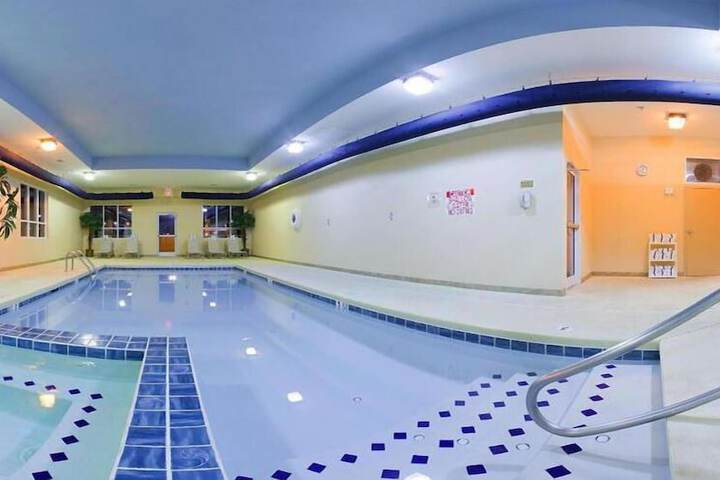 Holiday Inn Express Hotel & Suites Athens by IHG
