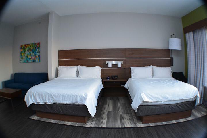 Room 17 of 42
